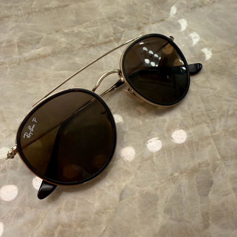 Ray-Ban Round Metal Sunglasses - Black/Gold